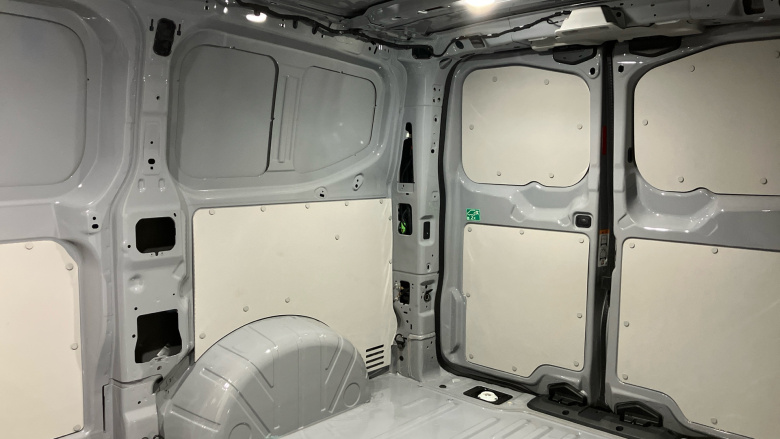 Volkswagen Transporter T28 Lwb Diesel 2.0 TDI 110 Commerce Plus Van